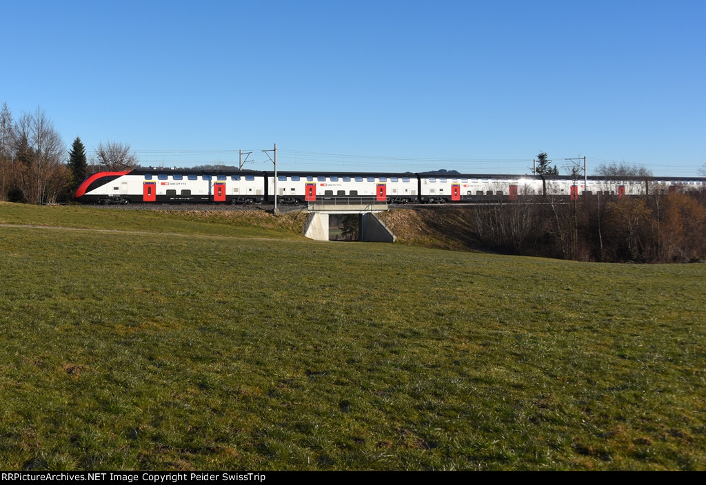 SBB pax trains, part one: long distance EMU double deck train